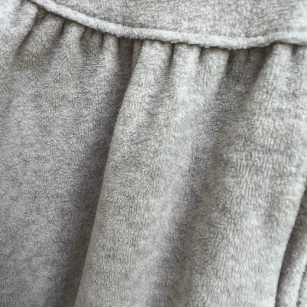 NWOT Simple Joys by Carter’s 24M Gray Fuzzy Zip Up Girls Hoodie Sweatshirt